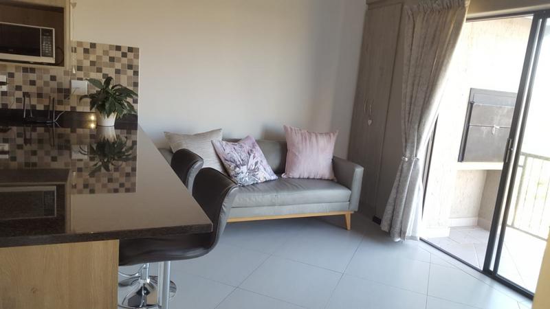To Let 2 Bedroom Property for Rent in Buhrein Western Cape